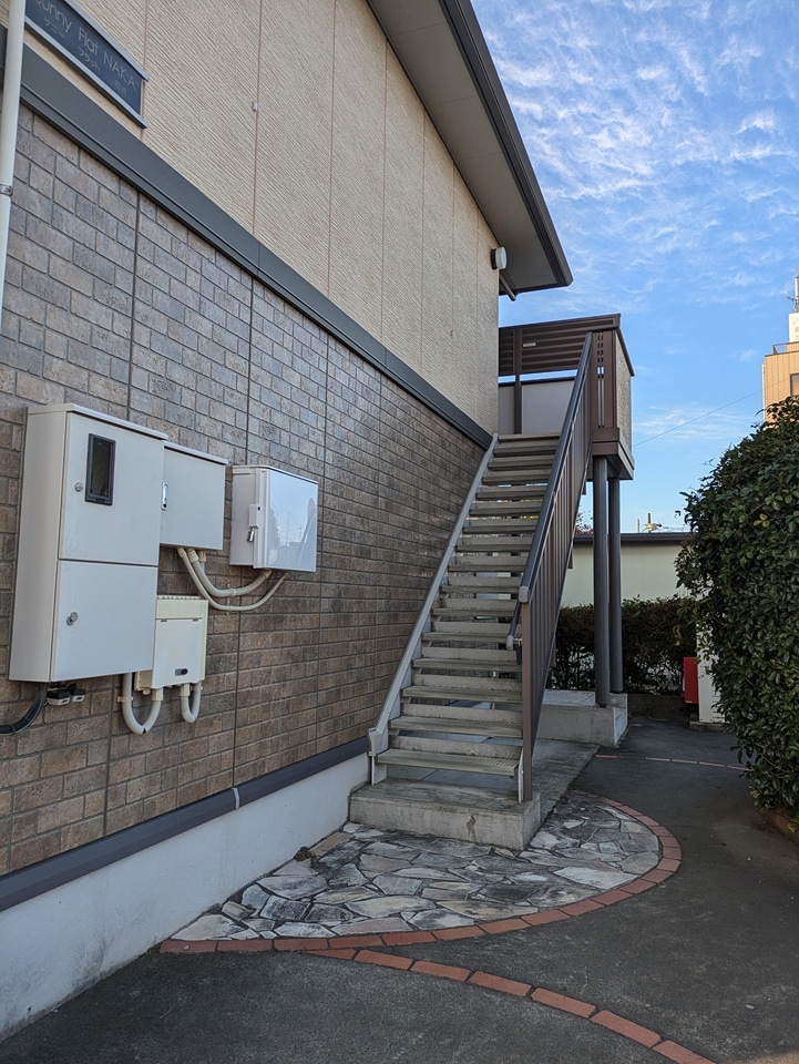 25/30 エントランス