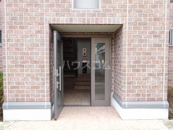 19/21 エントランス