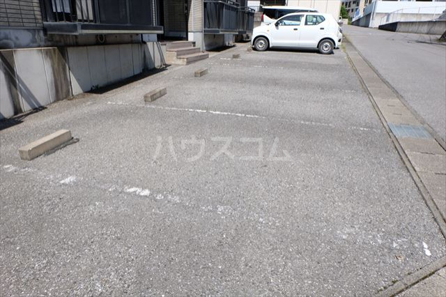 3/12 駐車場
