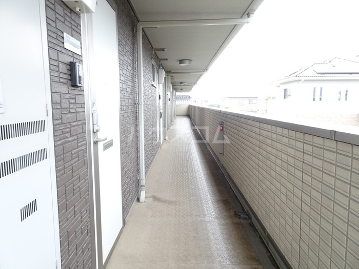 18/28 エントランス
