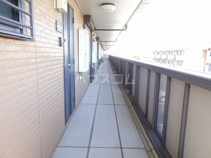 17/20 エントランス