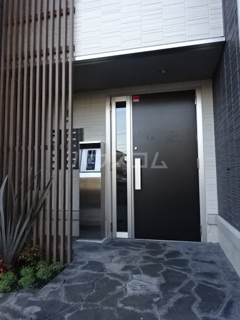 2/11 エントランス