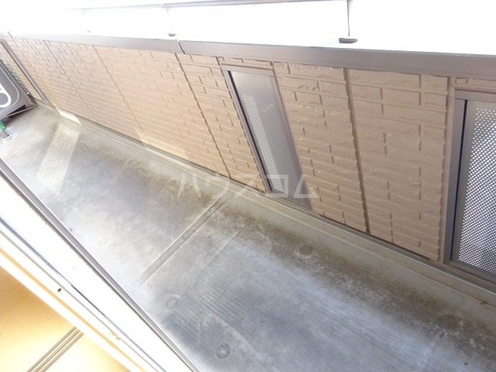 13/22 バルコニー