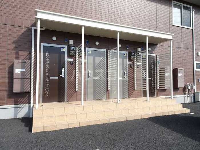 2/4 エントランス