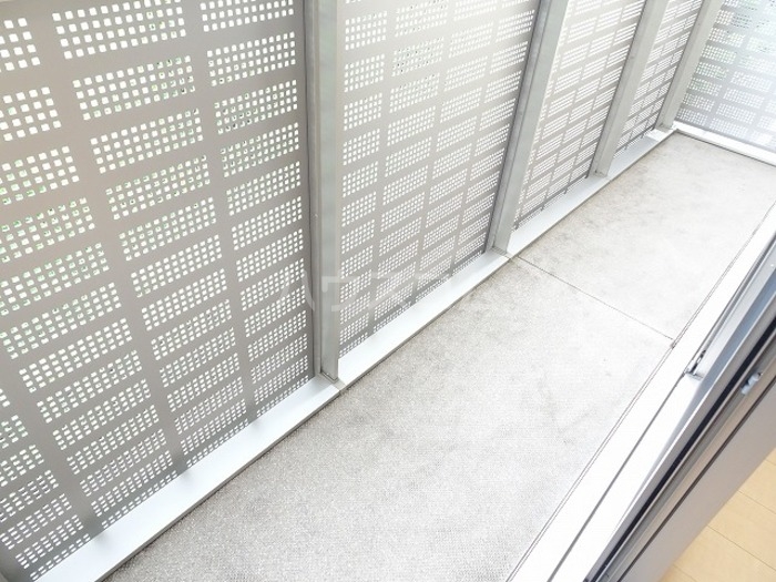 13/23 バルコニー