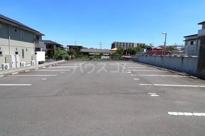 20/21 駐車場