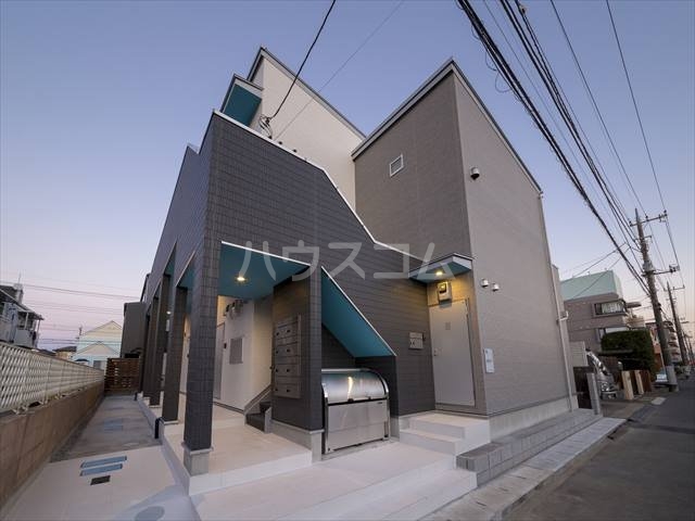 14/19 エントランス