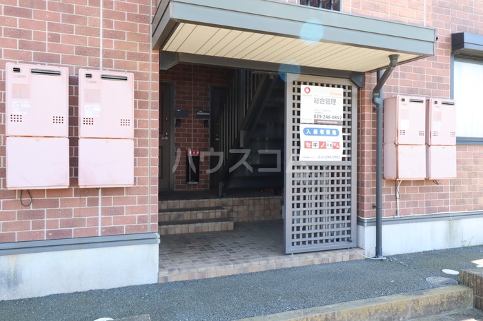 17/20 エントランス