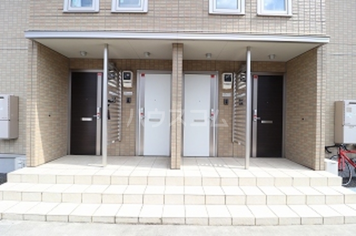 22/24 エントランス