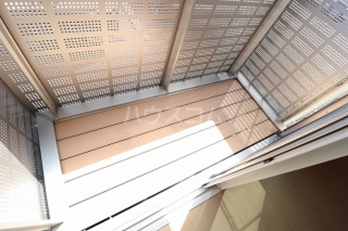 13/21 バルコニー