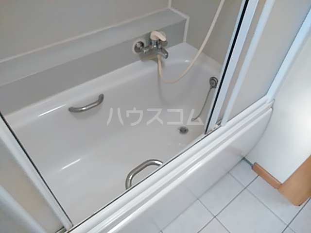 14/30 浴室