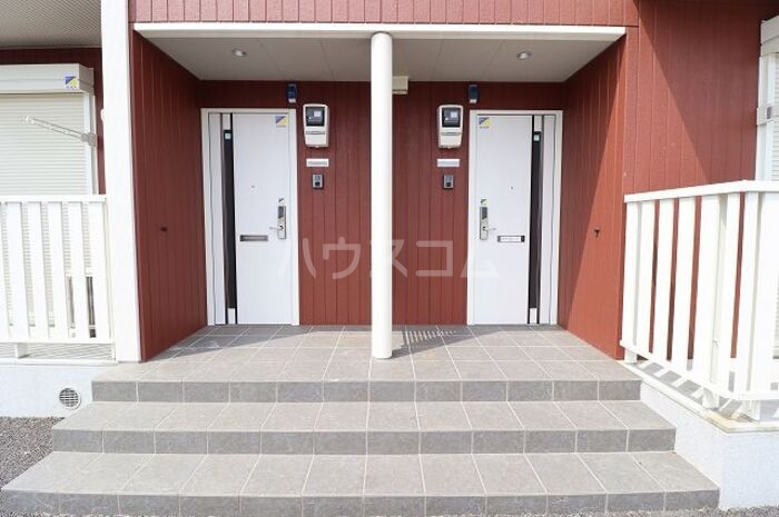 19/22 エントランス