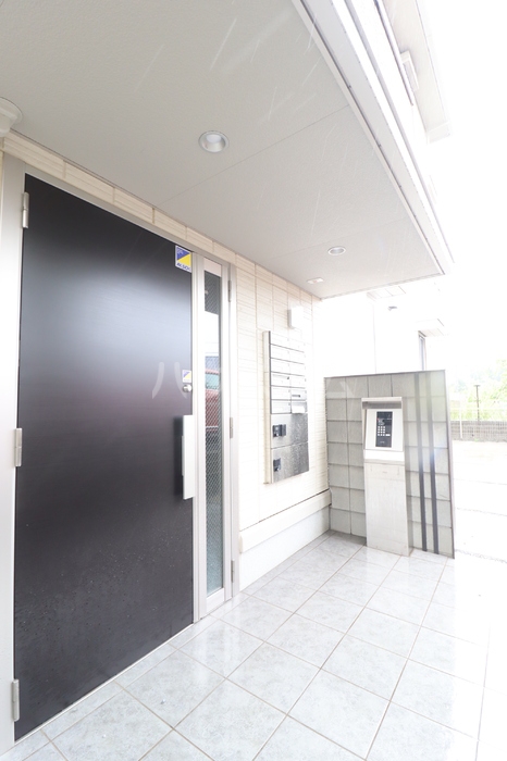 15/21 エントランス