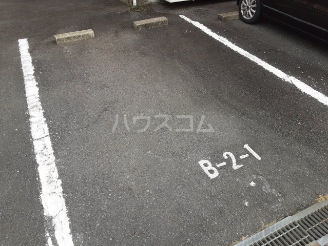 22/30 駐車場
