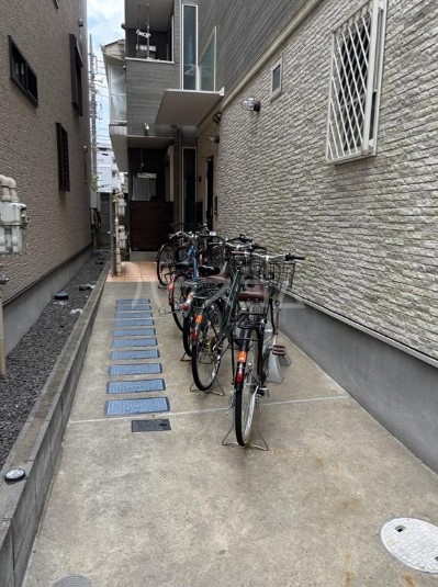 14/23 エントランス