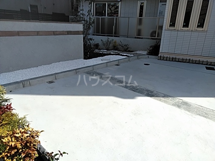 14/21 駐車場