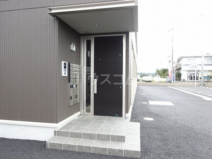 14/25 エントランス