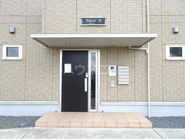 18/29 エントランス