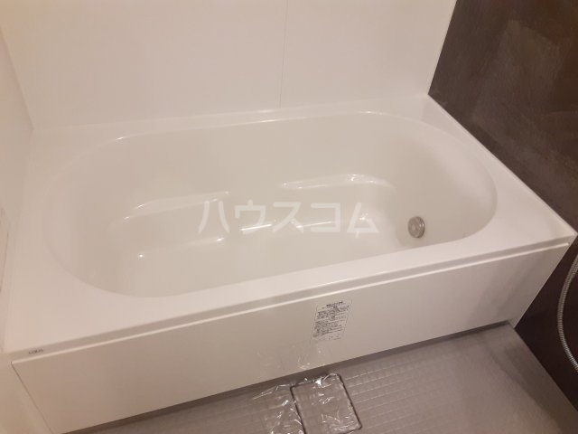 13/30 浴室