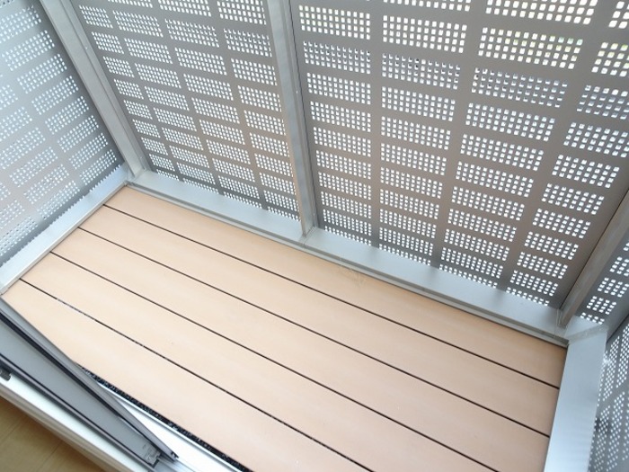 13/20 バルコニー