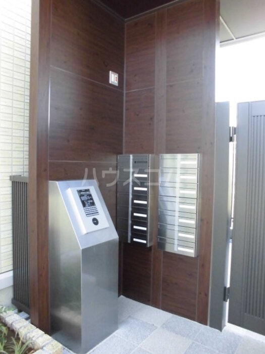 16/24 エントランス