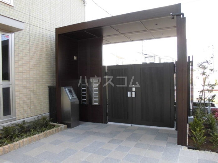 17/24 エントランス