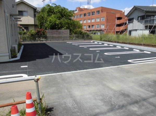 19/25 駐車場