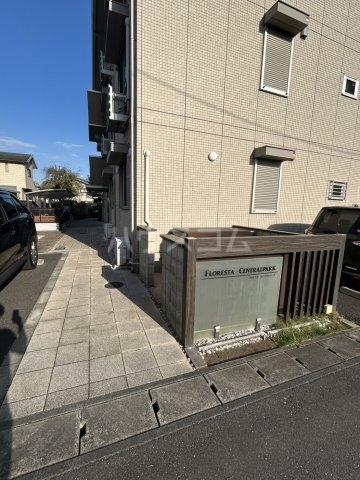 28/30 駐車場