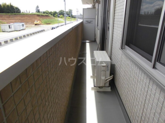 13/22 バルコニー