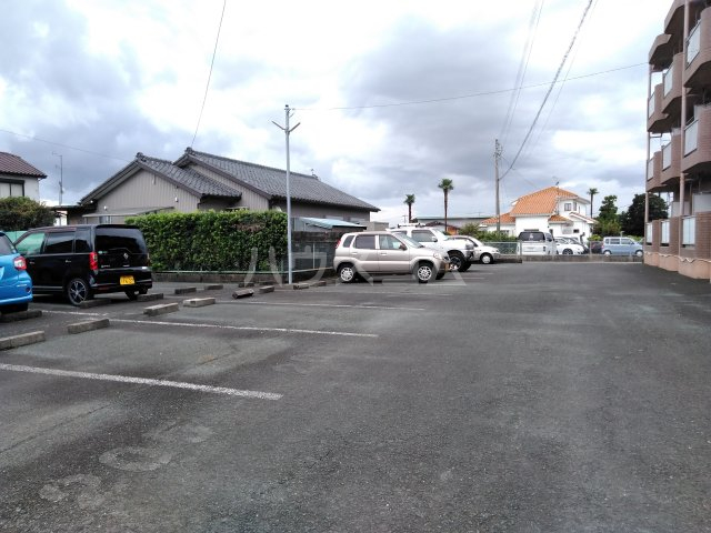20/26 駐車場