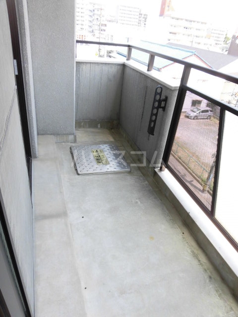 15/28 バルコニー