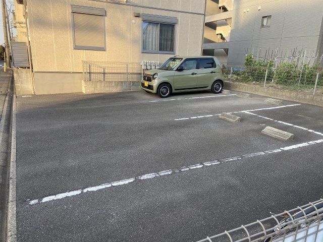 22/30 駐車場