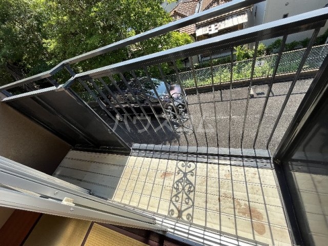 23/30 バルコニー