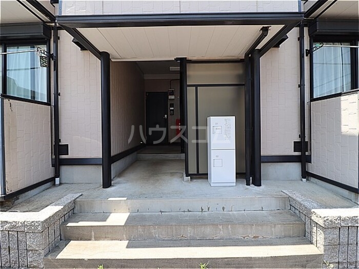 19/24 エントランス