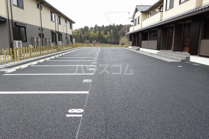 16/19 駐車場