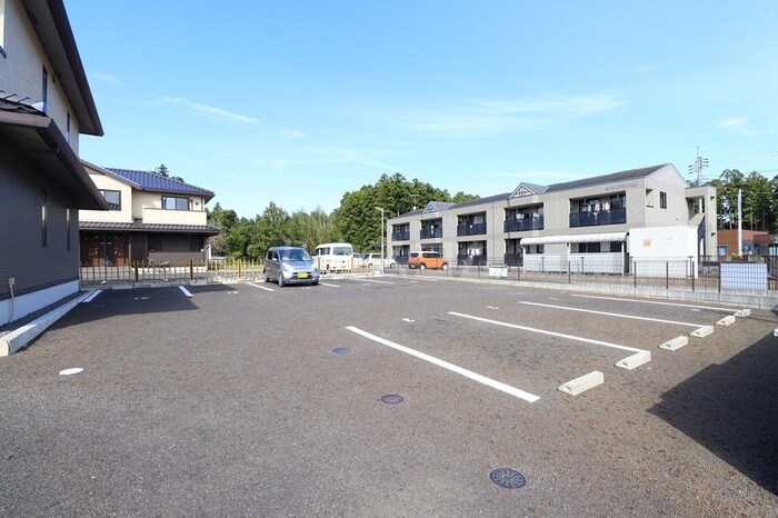 18/19 駐車場