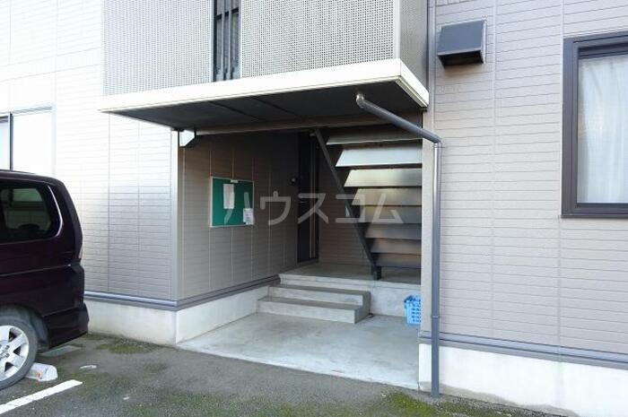 2/5 エントランス