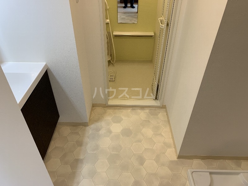 3/18 玄関
