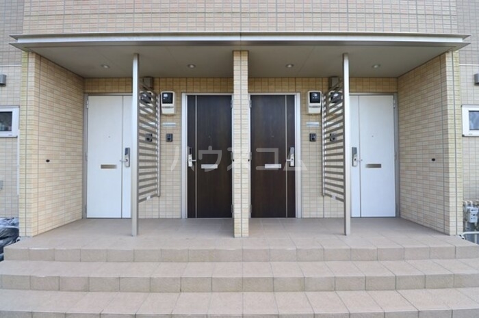 17/25 エントランス