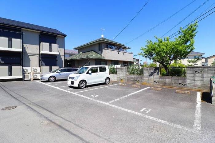 15/17 駐車場