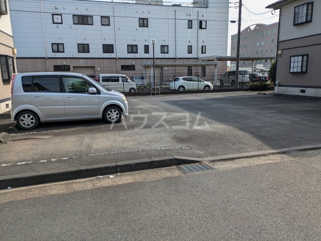 19/28 駐車場