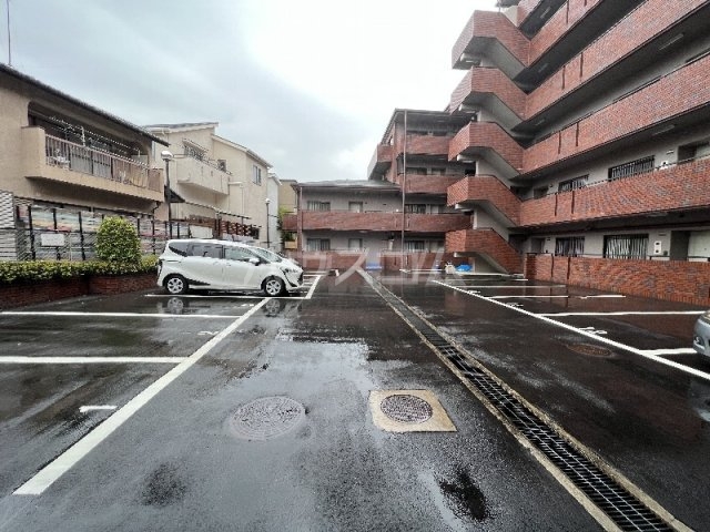 14/21 駐車場
