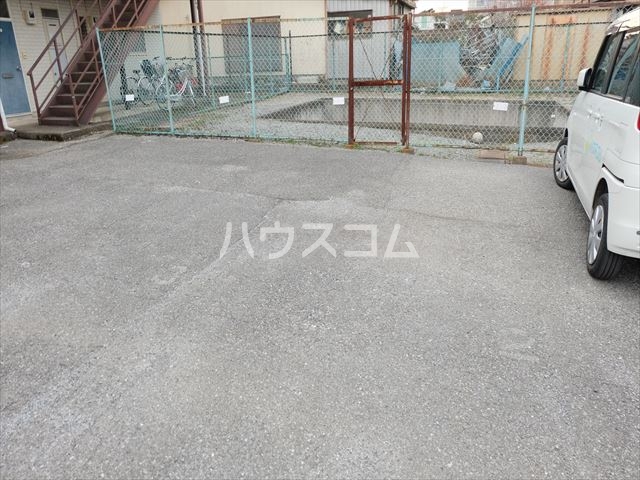 20/28 駐車場