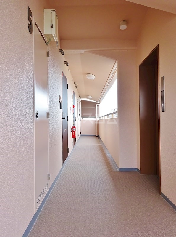 3/8 エントランス