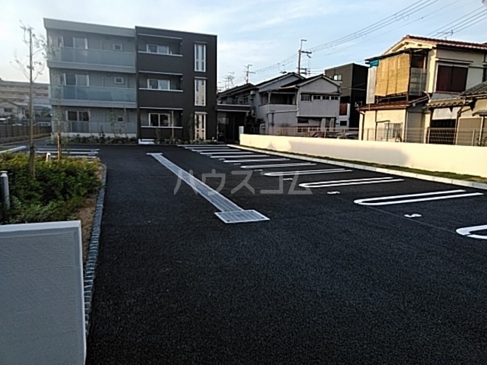19/26 駐車場