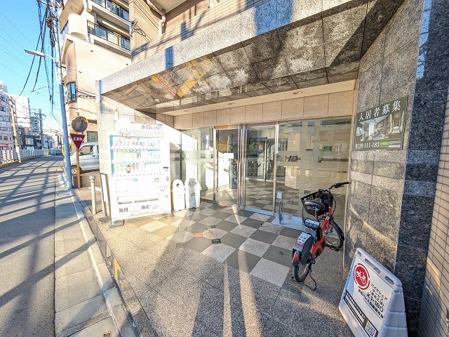 3/4 エントランス