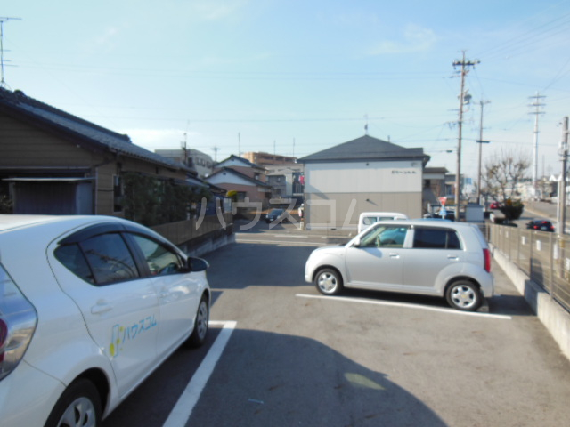 21/30 駐車場
