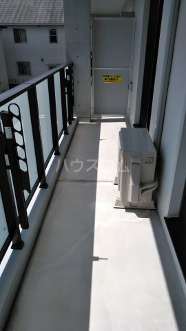 15/27 バルコニー