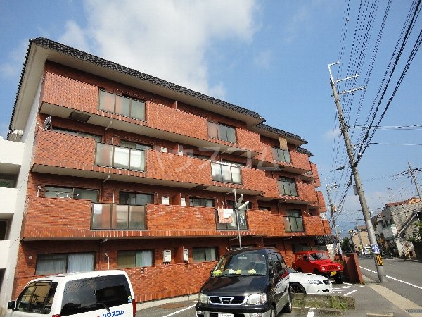 2/30 外観