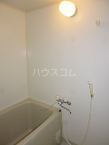 21/30 浴室